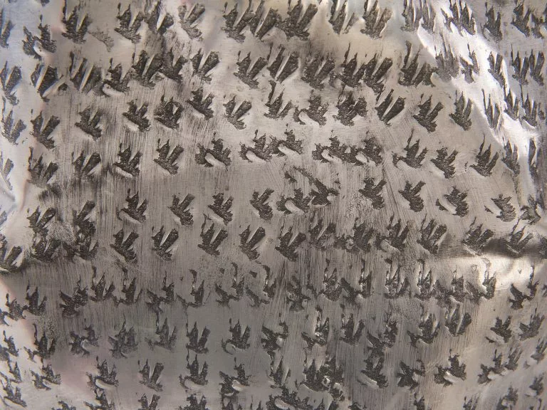 Beliani Mesa Auxiliar De Madera De Tecla Clara/plateado 38 Cm GORDON 8 Beliani Mesa Auxiliar De Madera De Tecla Clara/plateado 38 Cm GORDON - Imagen 8