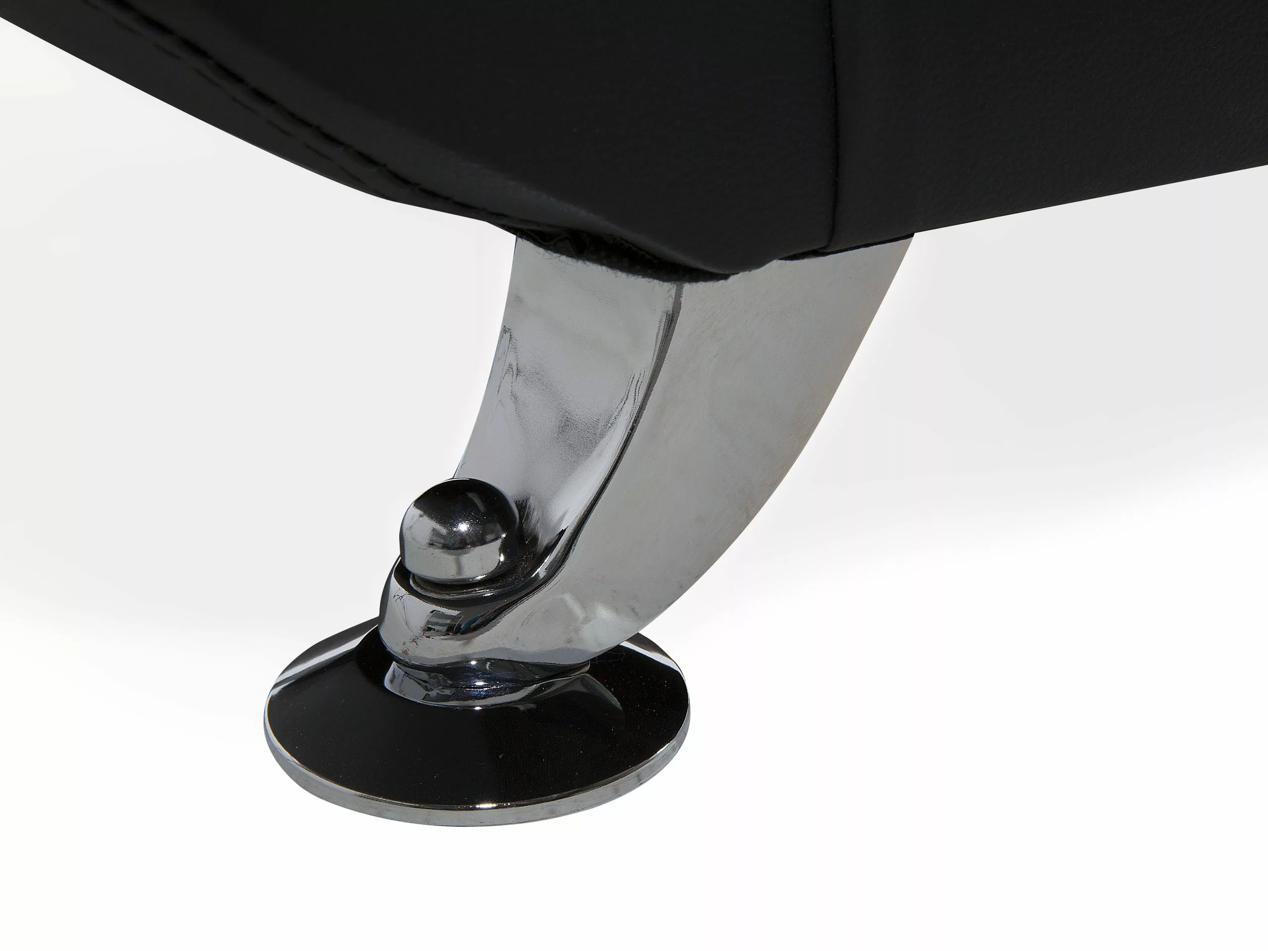 Beliani Sillón En Piel Sintética En Negro LEIRA 10 Beliani Sillón En Piel Sintética En Negro LEIRA - Imagen 10