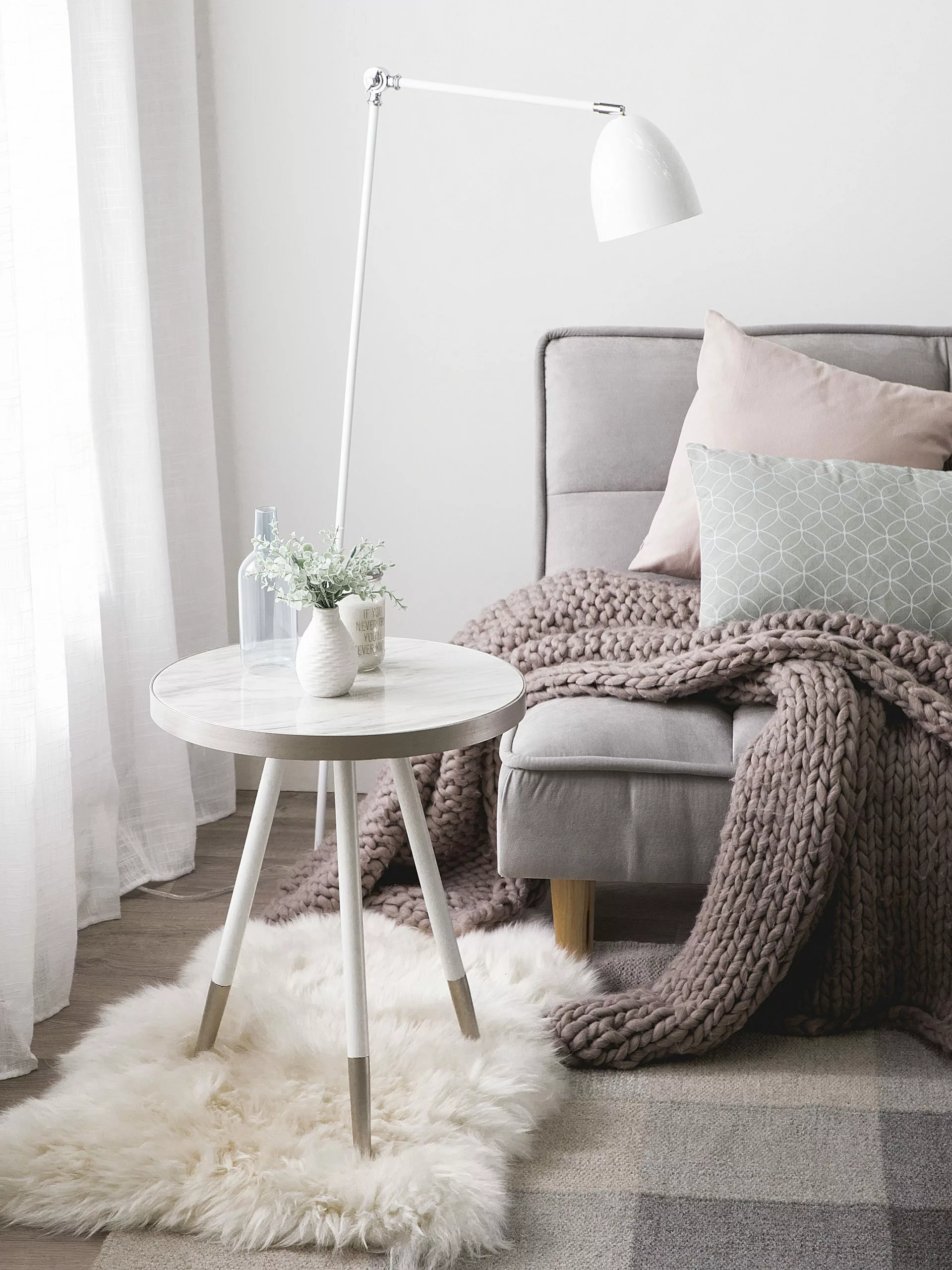 Beliani Mesa Auxiliar Blanco/plateado ⌀ 44 Cm RAMONA - Imagen 4