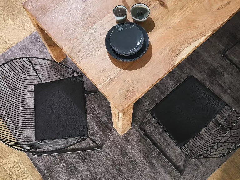 Beliani Mesa De Comedor De Madera De Acacia Clara Varios Tamaños TESA - Imagen 5