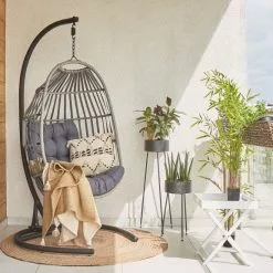 Beliani Silla Colgante De Ratán Gris Oscuro Con Soporte SESIA -Sillones Ventas undef src sa picid 806046 type whitesh image scaled