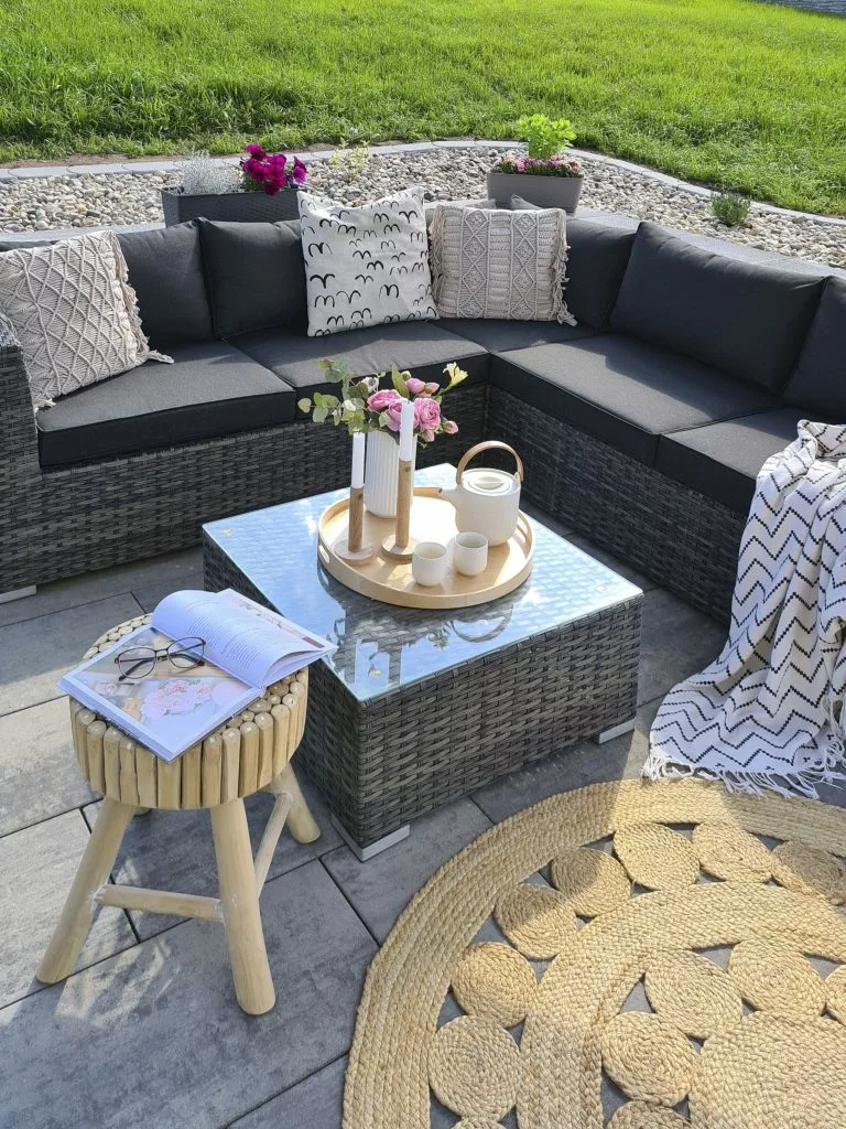 Beliani Mesa De Noche De Madera De Teca Clara ⌀ 35 Cm NAMPA - Imagen 7