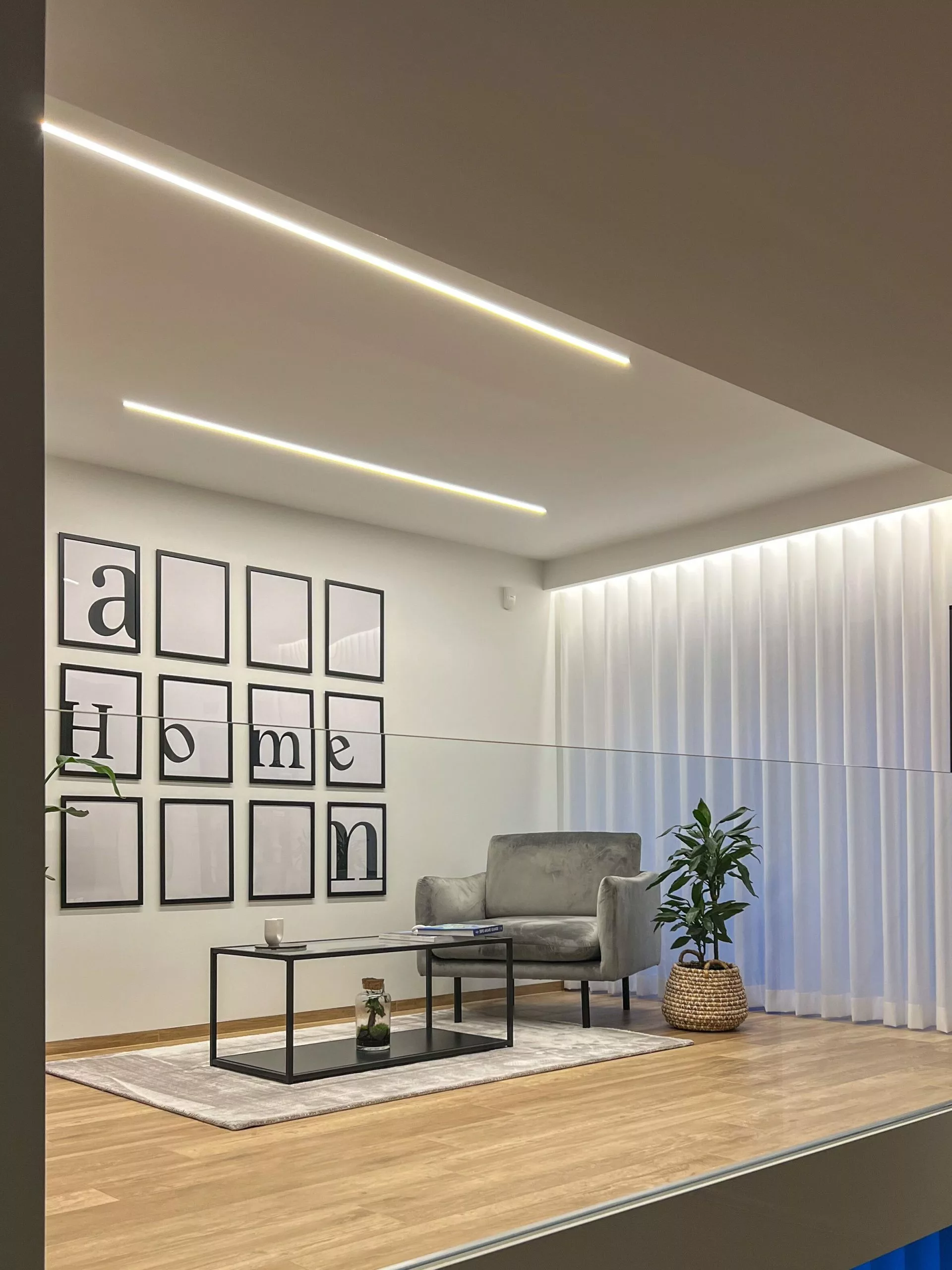 Beliani Mesa De Centro De Vidrio Negro 100 X 50 Cm MEDORA - Imagen 7