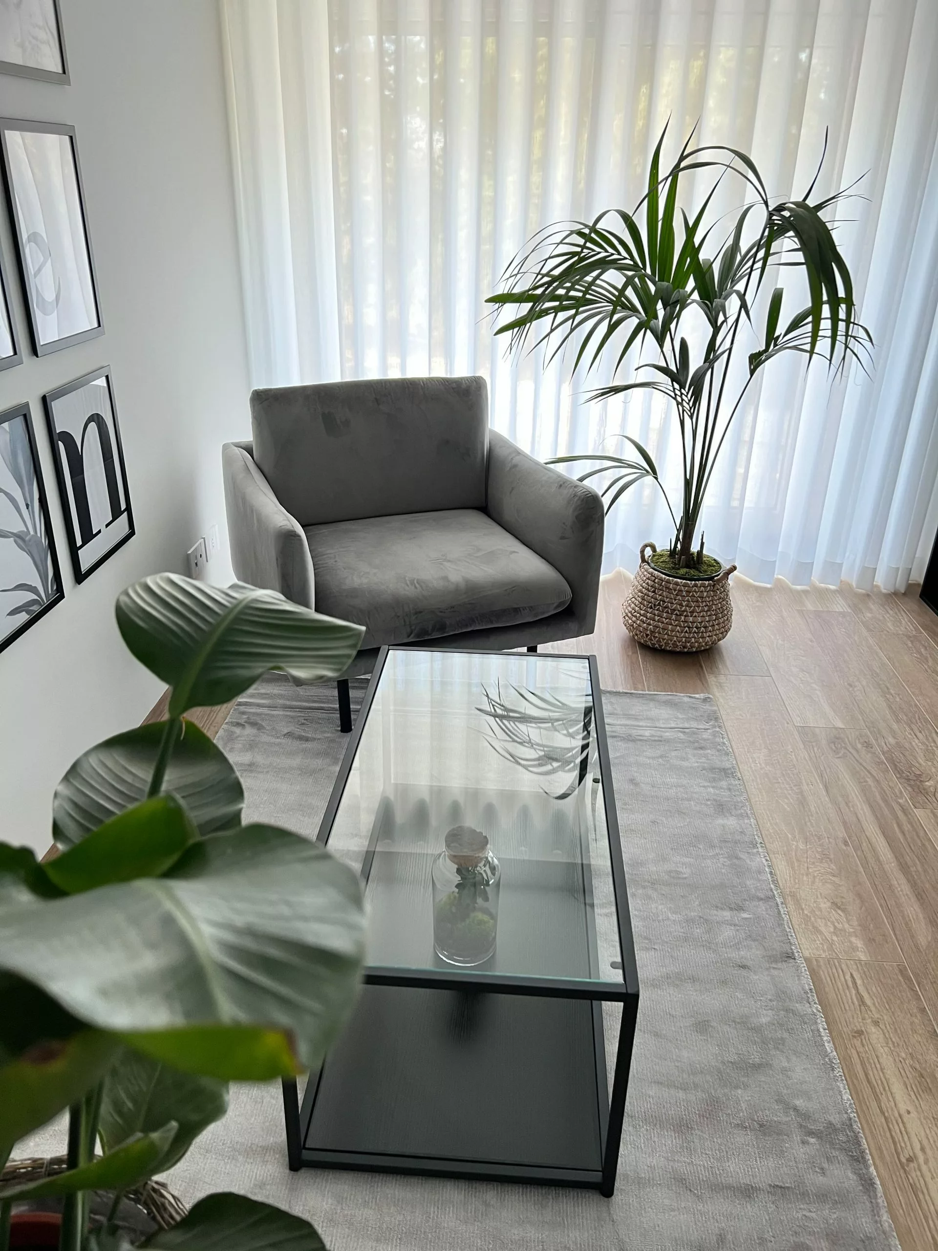 Beliani Mesa De Centro De Vidrio Negro 100 X 50 Cm MEDORA - Imagen 8