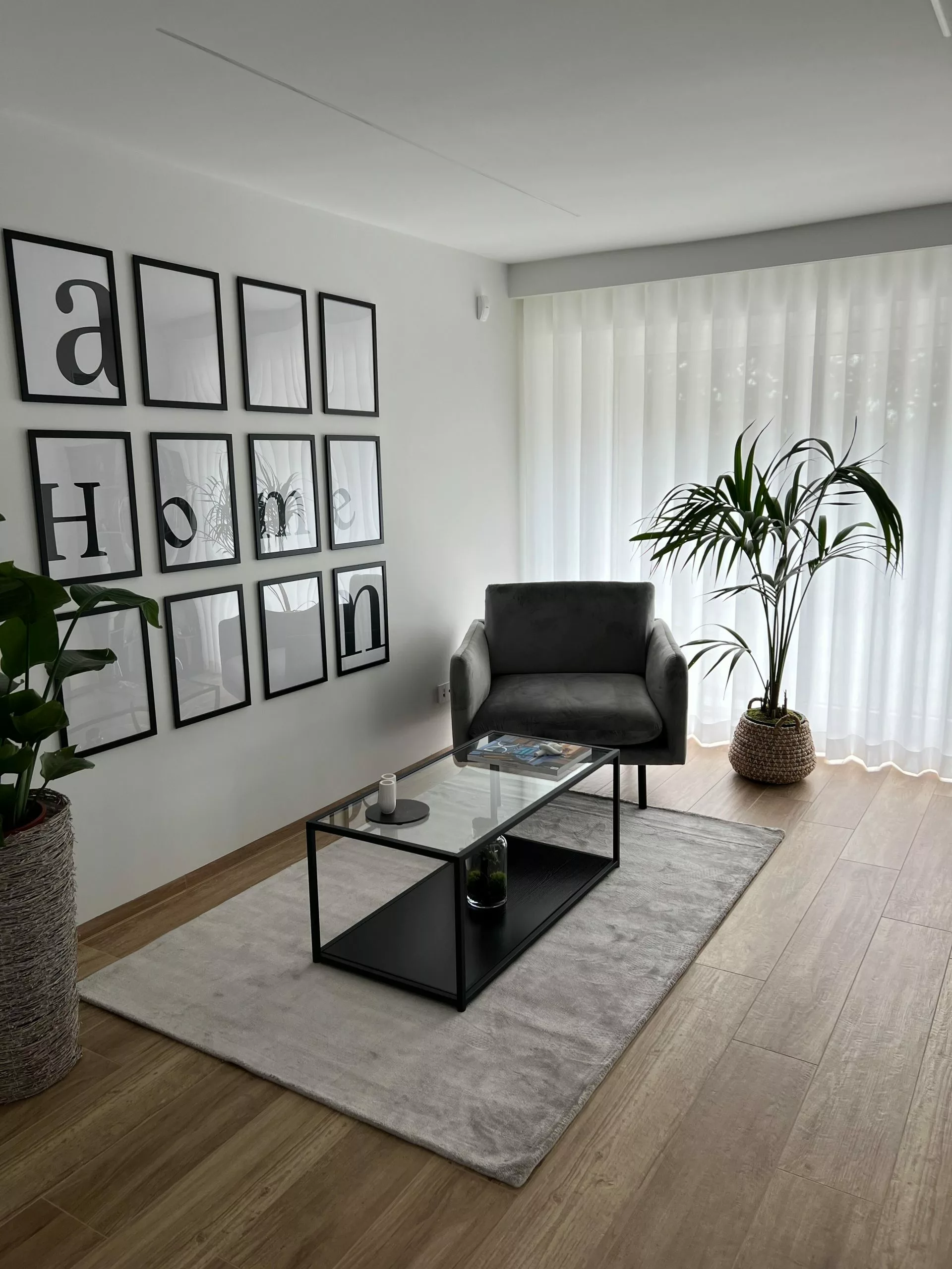 Beliani Mesa De Centro De Vidrio Negro 100 X 50 Cm MEDORA - Imagen 9