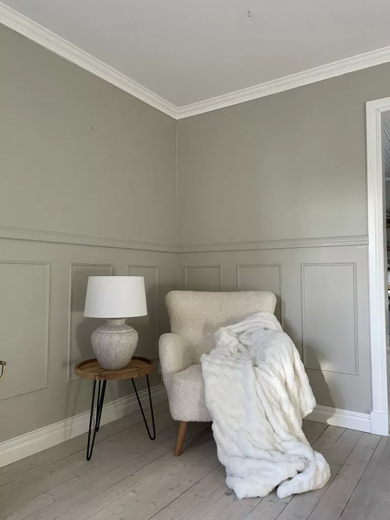 Beliani Mesa Auxiliar De Madera De Java Oscura/negro ⌀ 50 Cm BONDISS 3 Beliani Mesa Auxiliar De Madera De Java Oscura/negro ⌀ 50 Cm BONDISS - Imagen 3