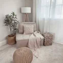 Beliani Mesa Auxiliar De Madera De Teca Clara 32 X 32 Cm CAJEME -Sillones Ventas undef src sa picid 838331 type whitesh image scaled