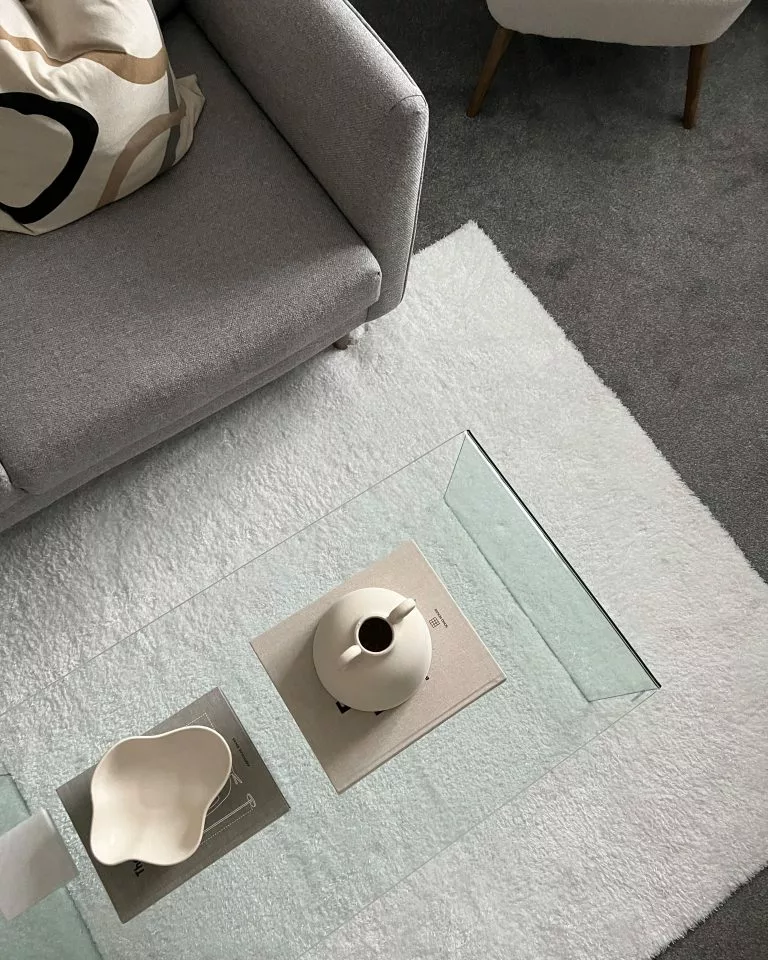 Beliani Mesa De Centro De Vidrio Templado Transparente 100 X 50 Cm KENDALL 7 Beliani Mesa De Centro De Vidrio Templado Transparente 100 X 50 Cm KENDALL - Imagen 7