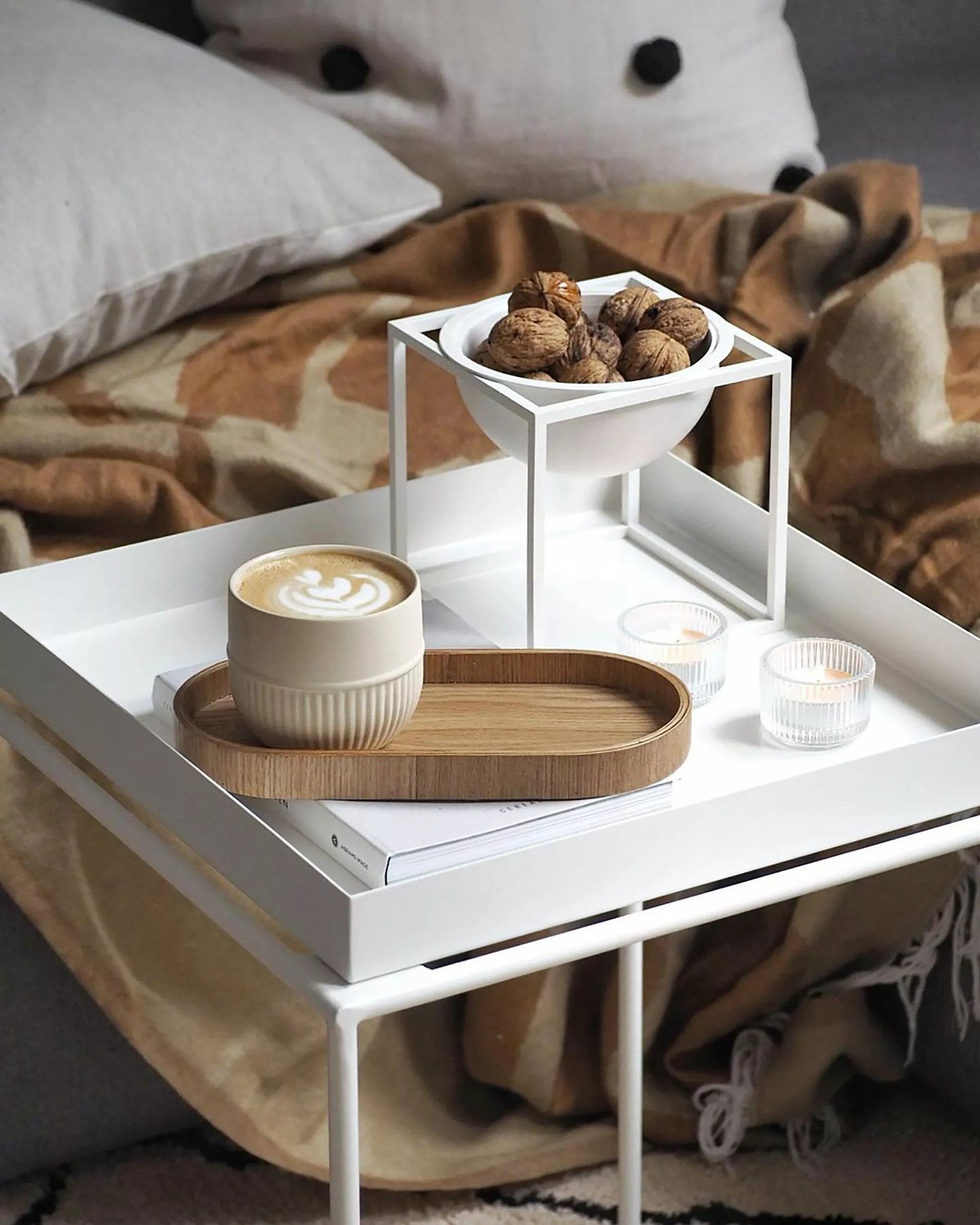 Beliani Mesa Auxiliar De Metal Blanco 38 X 38 Cm SAXON 6 Beliani Mesa Auxiliar De Metal Blanco 38 X 38 Cm SAXON - Imagen 6