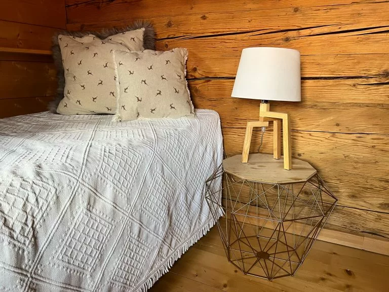 Beliani Mesa Auxiliar Negro/madera Clara ⌀ 40 Cm LANARK - Imagen 7